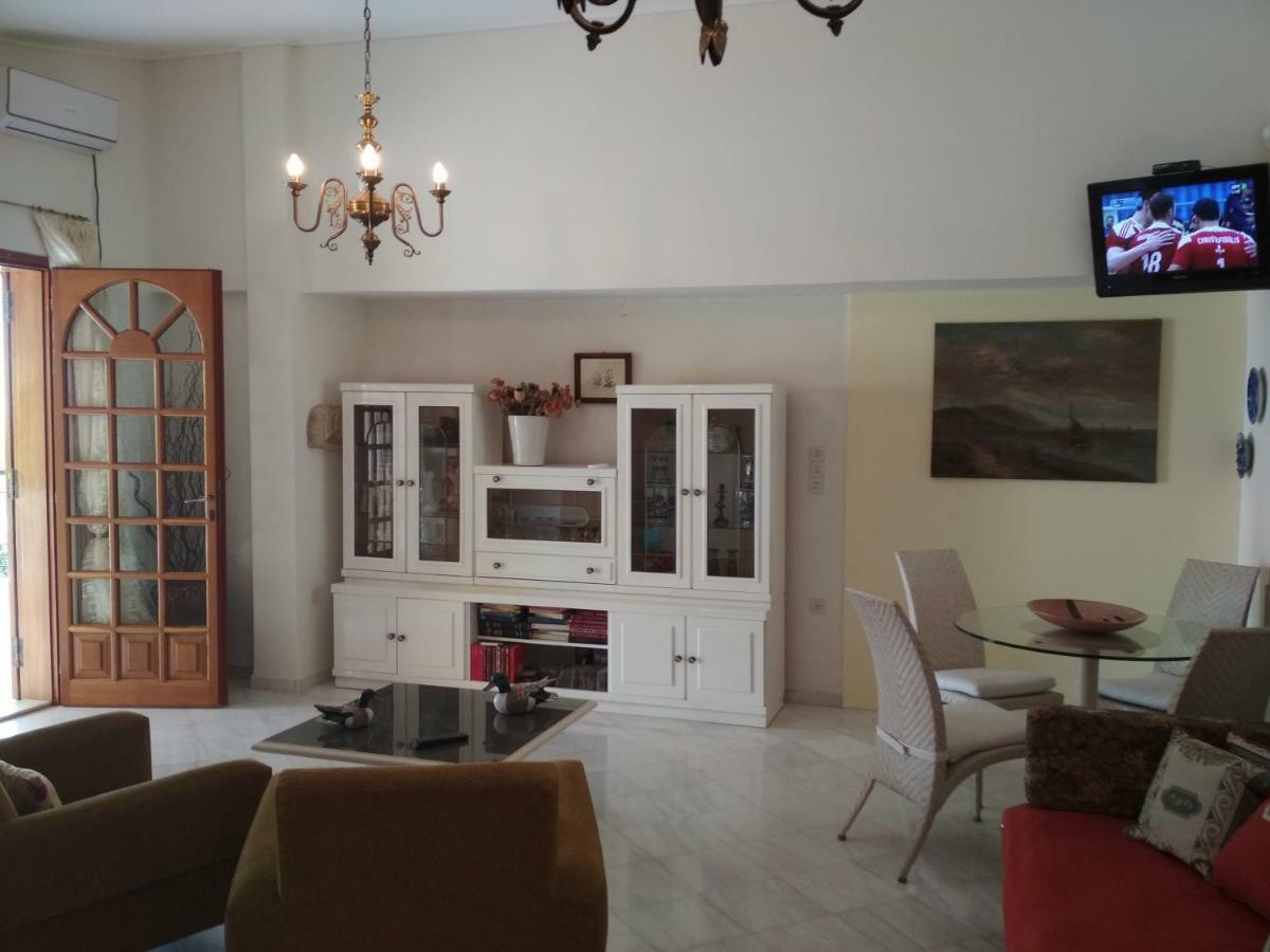 בית הארחה אנביסוס 	Saronic View מראה חיצוני תמונה